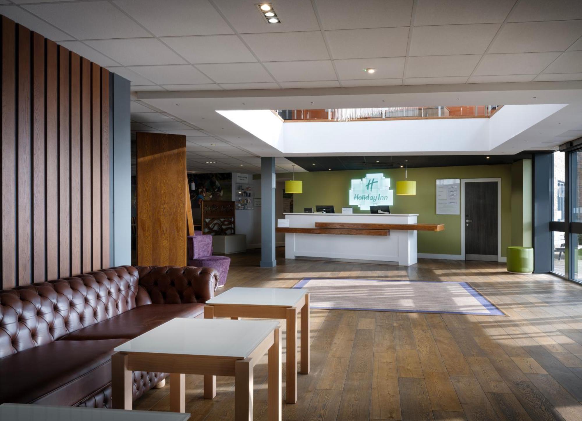 Holiday Inn Huntingdon Racecourse By Ihg Екстериор снимка